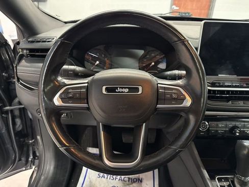 Used 2022 Jeep Compass Altitude w/ Sun and Sound Group image 27