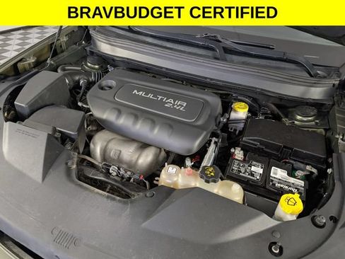Used 2019 Jeep Cherokee Latitude Plus w/ Comfort/Convenience Group AWD/4WD image 35