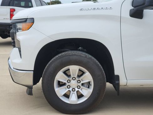 Used 2022 Chevrolet Silverado 1500 W/T RWD image 8