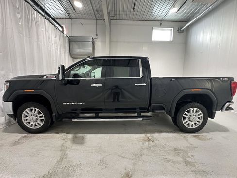 Used 2021 GMC Sierra 3500 SLT w/ SLT Premium Package image 2