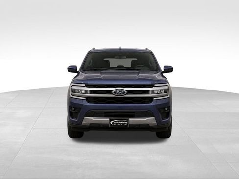 Used 2022 Ford Expedition XLT RWD image 3