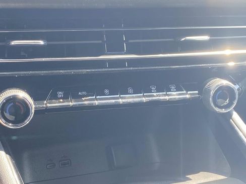 New 2026 Chevrolet Traverse LT w/ LPO, Floor Liner Package image 22