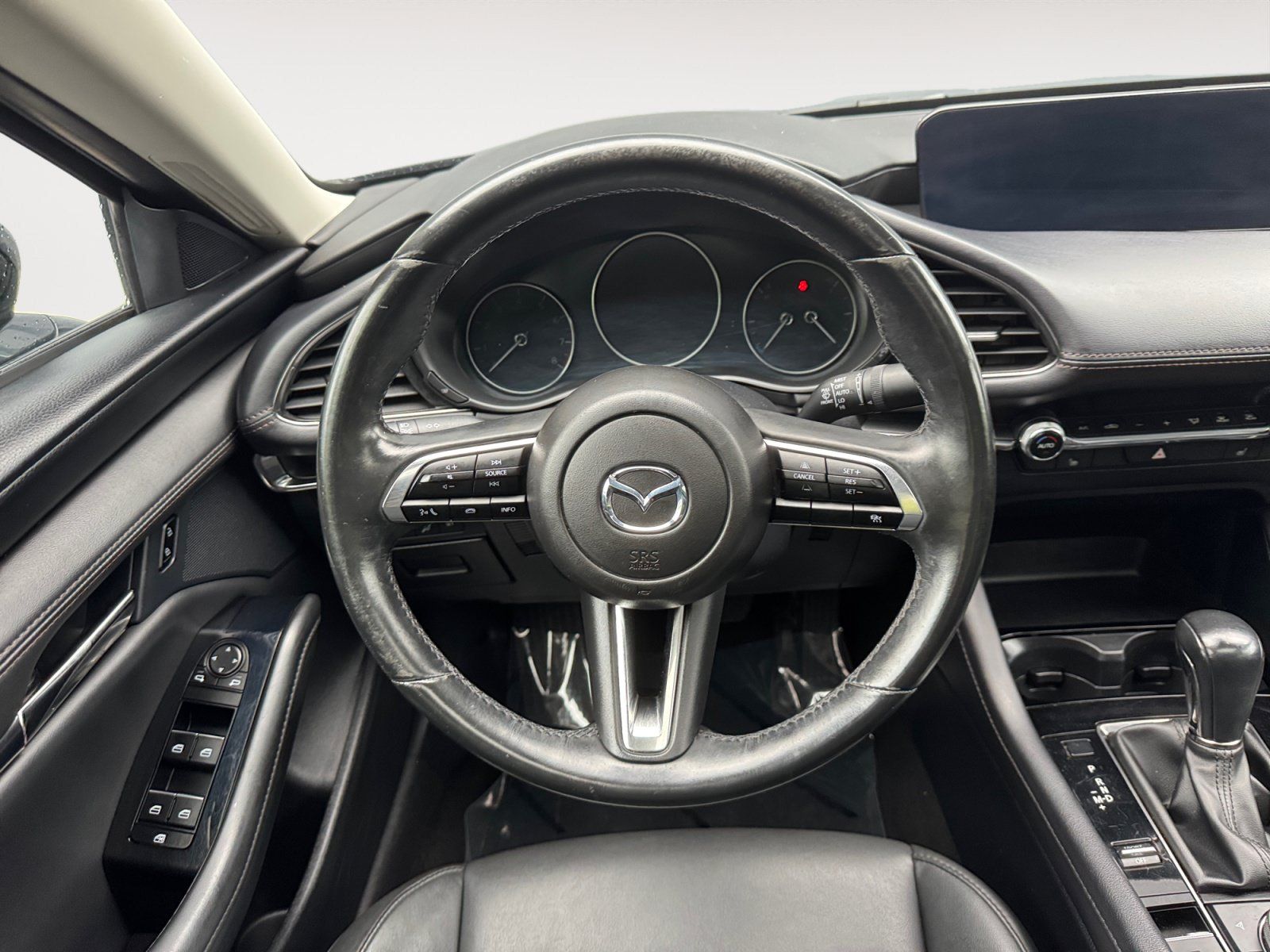 Used 2024 MAZDA MAZDA3 s FWD image 12