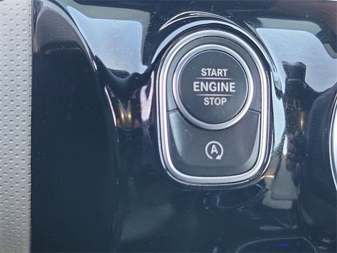 Used 2021 Mercedes-Benz CLA 250 image 15