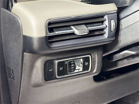 Used 2024 Lincoln Corsair Reserve w/ Jet Appearance Package image 10