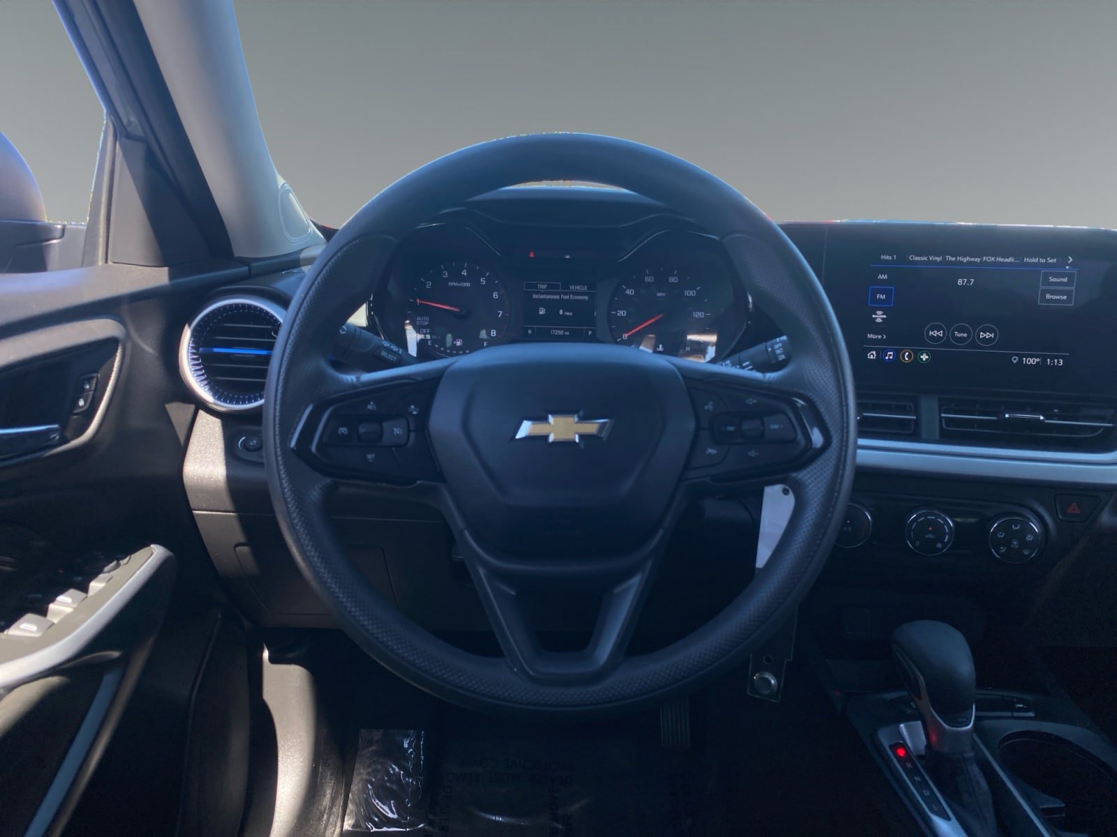 Used 2026 Chevrolet Trax LS FWD image 12