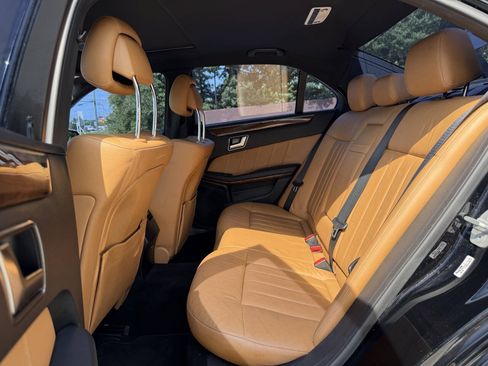 Used 2013 Mercedes-Benz E 350 BlueTEC Sedan image 8