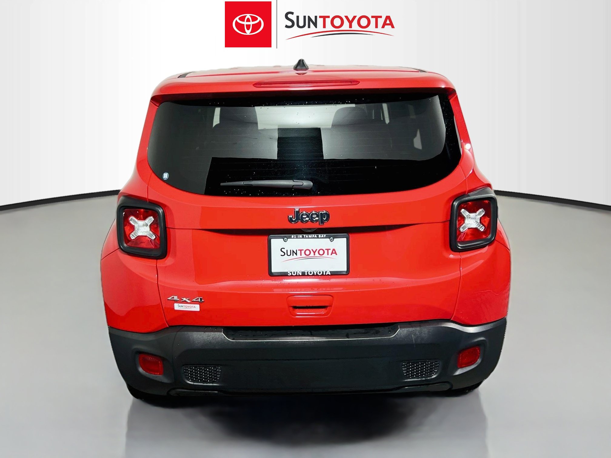 Used 2023 Jeep Renegade Latitude AWD/4WD image 5