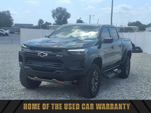 Used 2025 Chevrolet Colorado ZR2 w/ Technology Package image 9