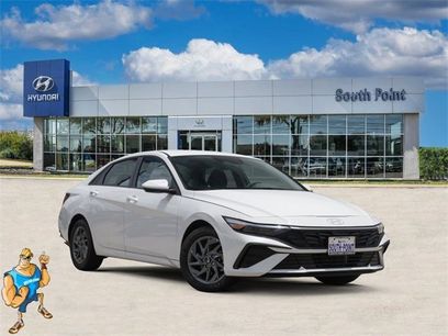 Certified 2025 Hyundai Elantra Blue