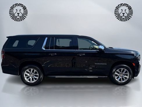 Used 2024 Chevrolet Suburban Premier AWD/4WD image 4