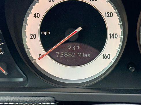 Used 2011 Mercedes-Benz SL 550 image 40