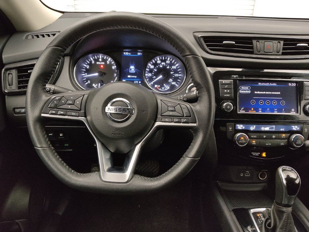 Used 2020 Nissan Rogue SV FWD image 22