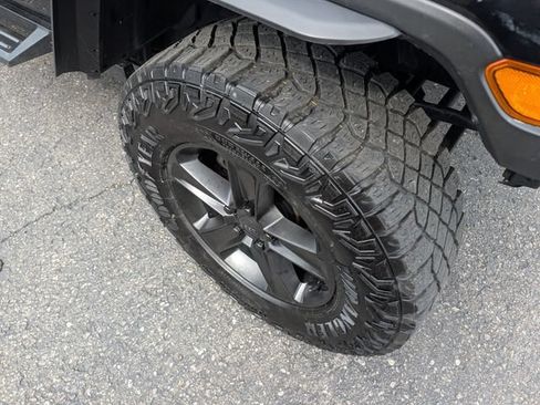 Used 2021 Jeep Wrangler Unlimited Sahara AWD/4WD image 8