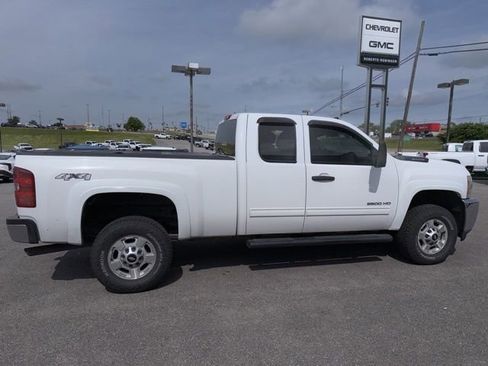 Used 2013 Chevrolet Silverado 2500 LT w/ Convenience Package AWD/4WD image 12