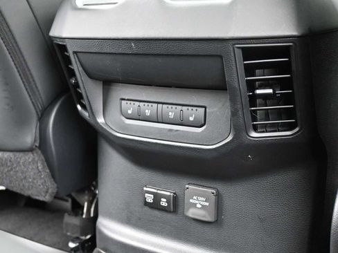 Used 2024 Toyota Tundra Platinum image 11