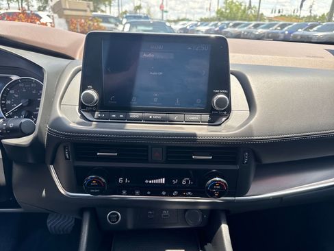 Certified 2023 Nissan Rogue SV AWD/4WD image 18