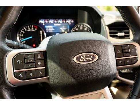 Used 2024 Ford Expedition Limited AWD/4WD image 31