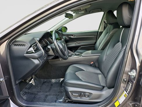 Used 2023 Toyota Camry SE FWD image 22