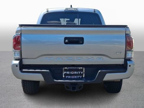 Certified 2023 Toyota Tacoma TRD Off-Road w/ Technology Package AWD/4WD image 5