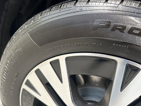 Used 2025 Mercedes-Benz GLA 250 image 30