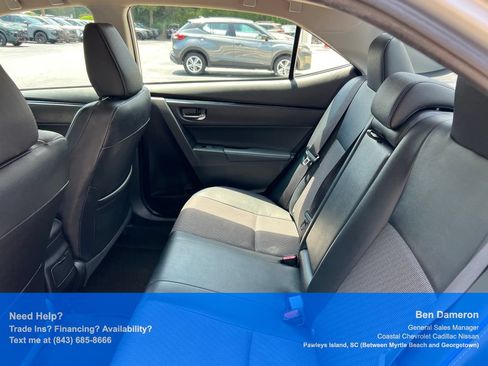 Used 2017 Toyota Corolla SE w/ Carpet Mat Package (TMS) FWD image 14
