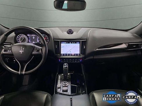 Used 2021 Maserati Levante image 15