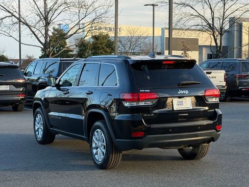 Certified 2021 Jeep Grand Cherokee Laredo image 9