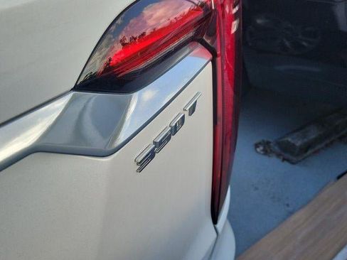 Certified 2023 Cadillac XT6 Luxury FWD image 6