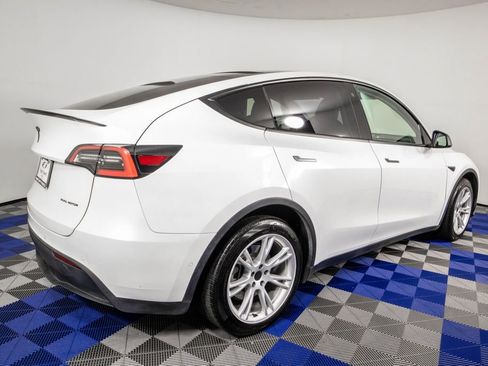 Used 2020 Tesla Model Y Long Range AWD/4WD image 5