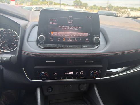 Certified 2026 Nissan Rogue SV AWD/4WD image 19