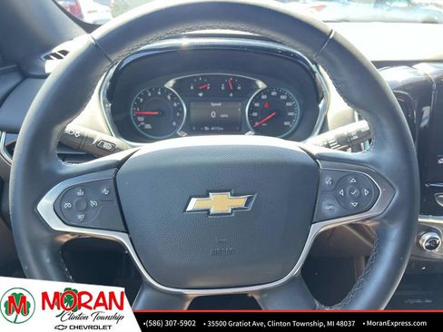 Certified 2023 Chevrolet Traverse LT FWD image 18