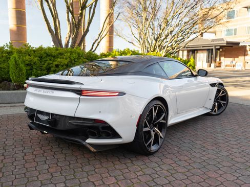 Used 2019 Aston Martin DBS Superleggera image 45