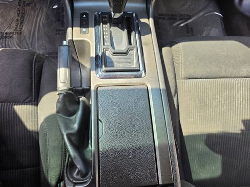 Used 2013 Ford Mustang Coupe RWD image 36