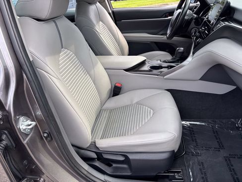 Used 2024 Toyota Camry SE FWD image 35