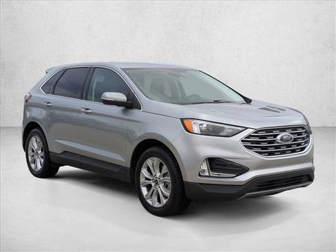 Used 2024 Ford Edge Titanium image 6