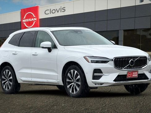 Used 2023 Volvo XC60 B5 Plus image 10