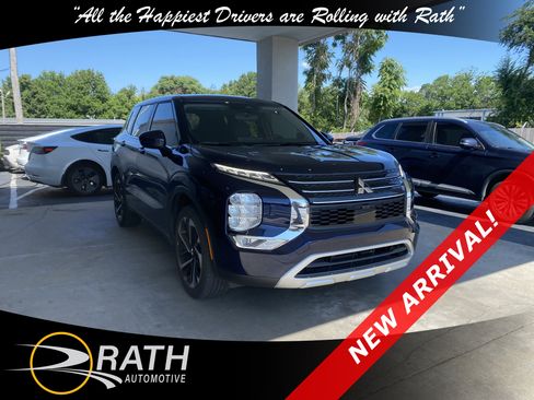 Used 2024 Mitsubishi Outlander SE AWD/4WD image 1