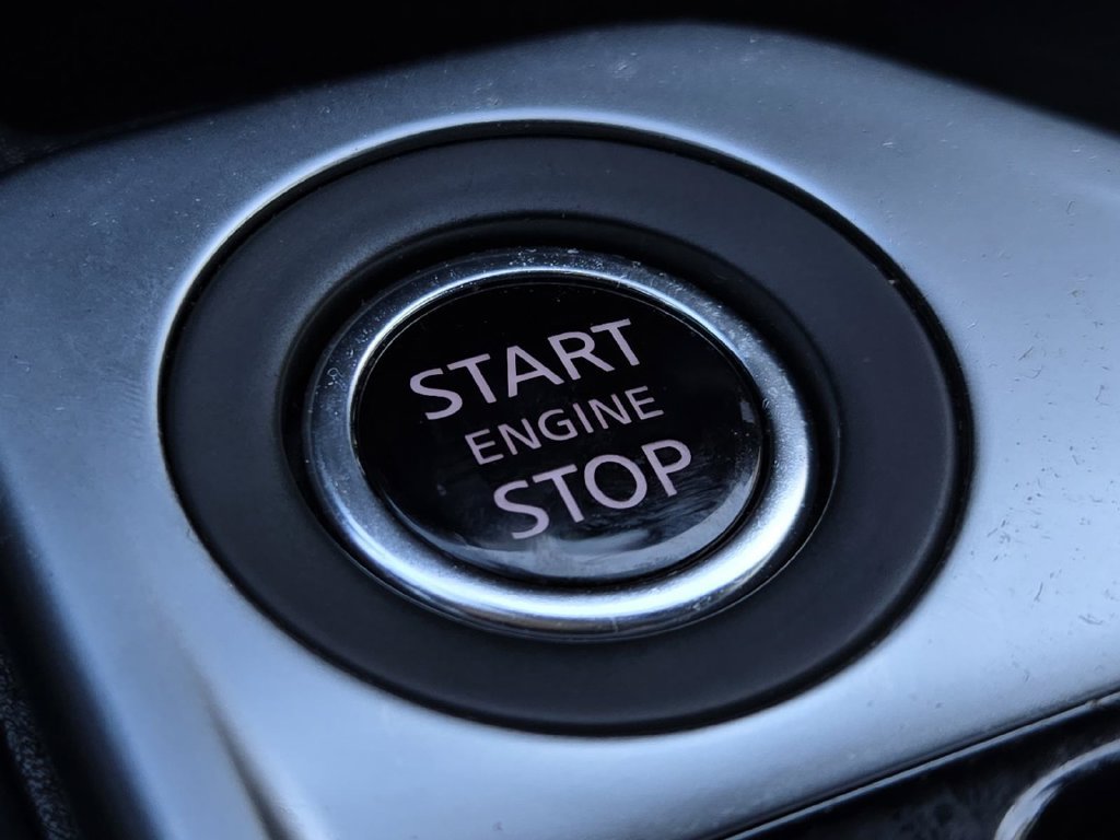 Certified 2024 Nissan Sentra SR FWD image 27