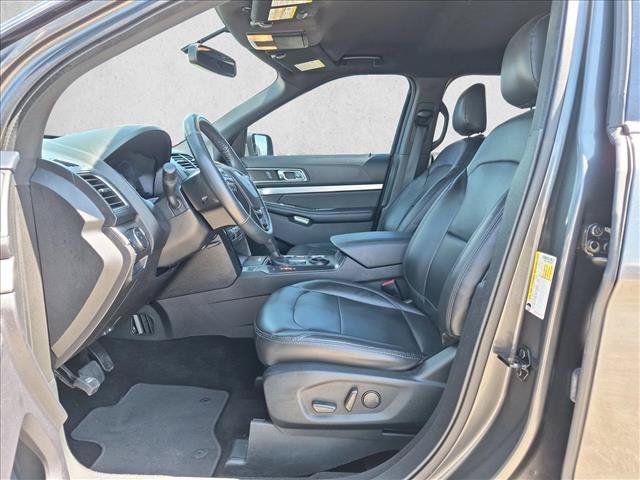 Used 2019 Ford Explorer XLT w/ Equipment Group 202A FWD image 12