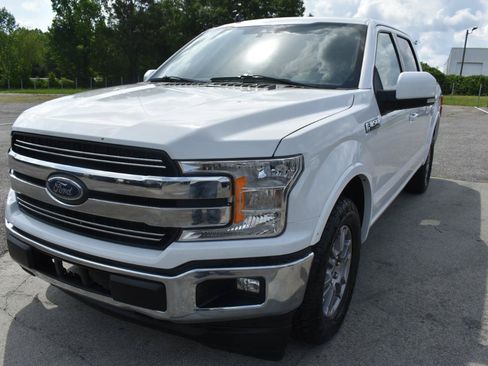 Used 2020 Ford F150 Lariat RWD image 2