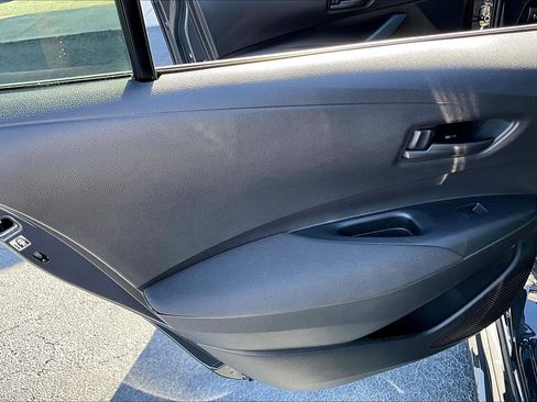 Used 2025 Toyota Corolla LE image 12