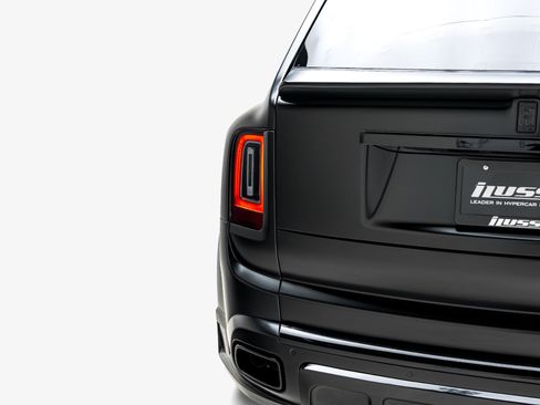 Used 2020 Rolls-Royce Cullinan AWD/4WD image 32