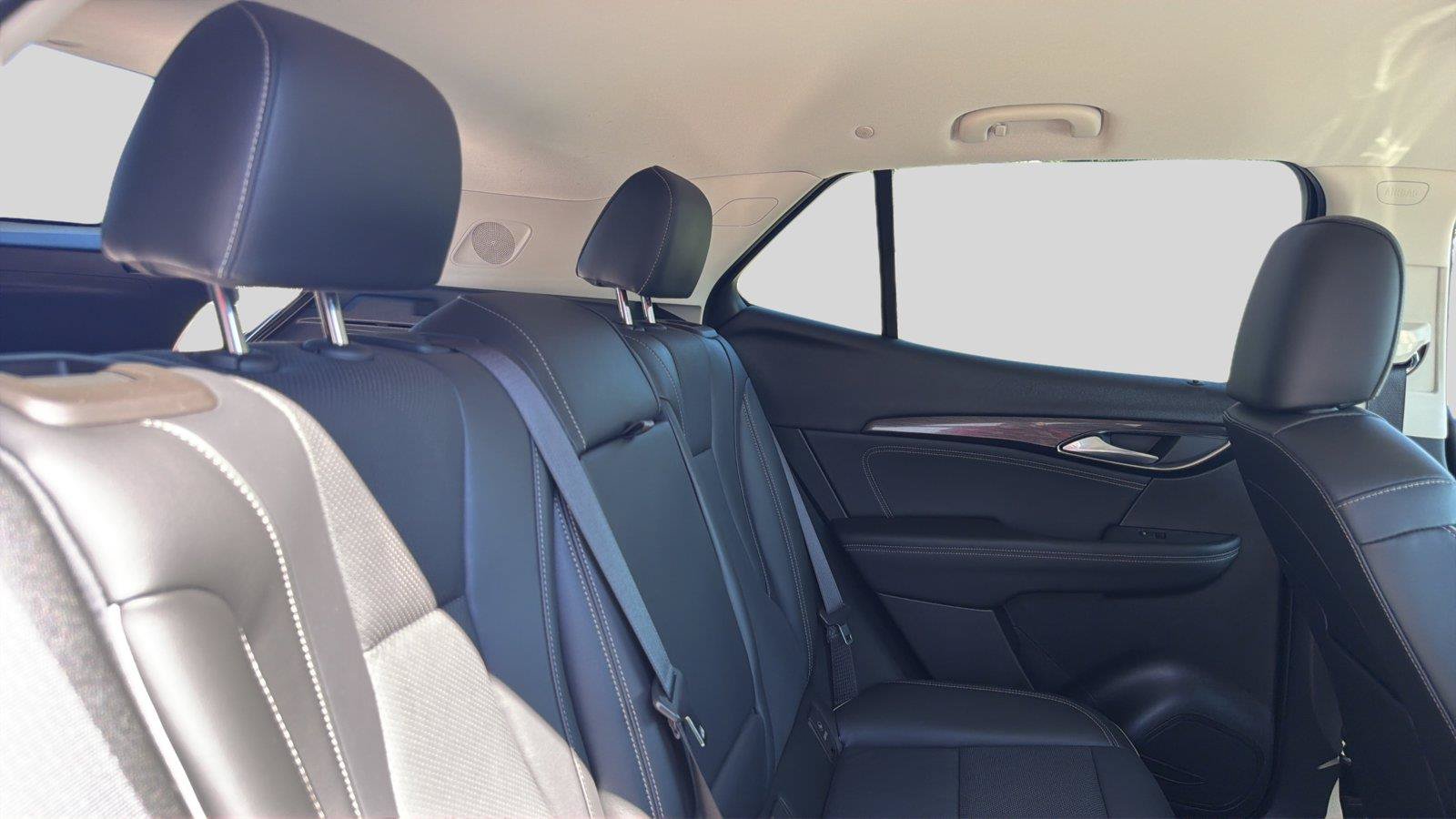 Used 2023 Buick Envision Essence AWD/4WD image 20