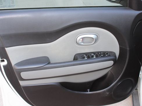 Used 2019 Kia Soul w/ Convenience Package image 18