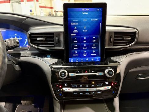 Used 2021 Ford Explorer ST w/ Equipment Group 401A image 4