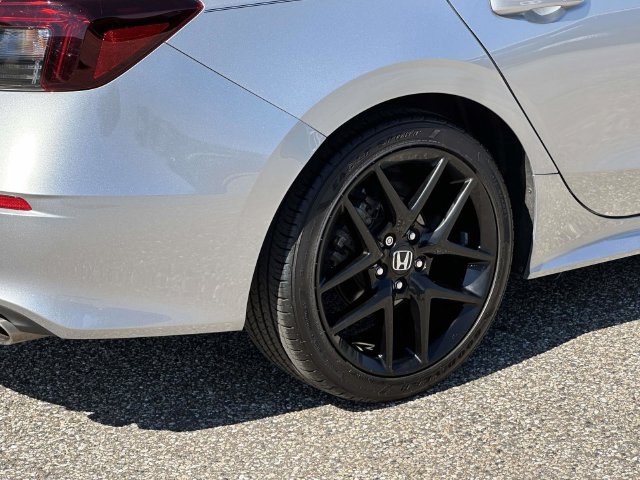 Used 2025 Honda Civic Sport image 29