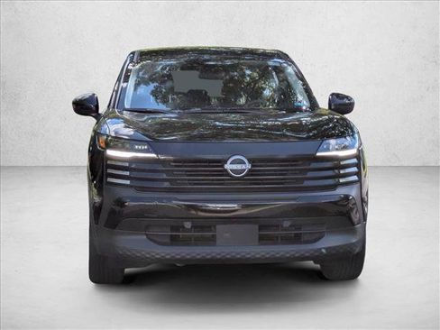 Used 2025 Nissan Kicks SV FWD image 2