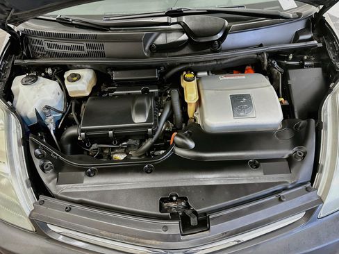 Used 2007 Toyota Prius w/ Pkg 2 FWD image 33