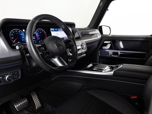 Used 2025 Mercedes-Benz G 550 w/ Exclusive Interior Package image 12